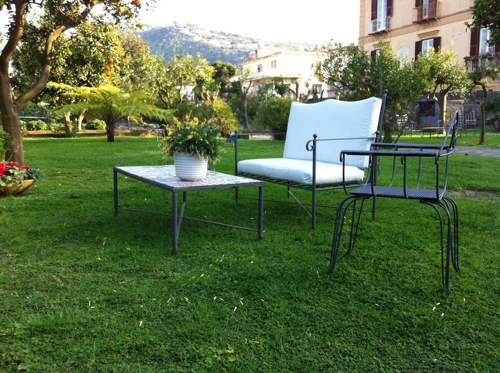 Chalet Claudia Sant'Agnello Bagian luar foto